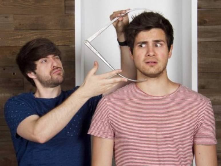 2. Smosh: Anthony Padilla e Ian Hecox, amigos desde la infancia, comenzaron a publicar vídeos en Youtube en 2005 convirtiéndose en uno de los canales más populares de la red. Facturaron $8,5 millones con 30 millones de suscriptores.<br/><br/>