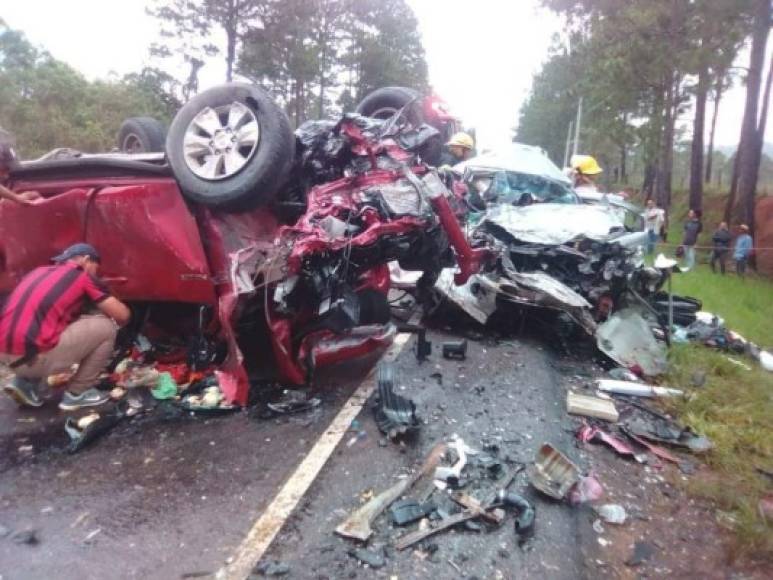 El exceso de velocidad y las malas condiciones de la carretera por causa de la lluvia pudieron ser un factor crucial en el accidente.