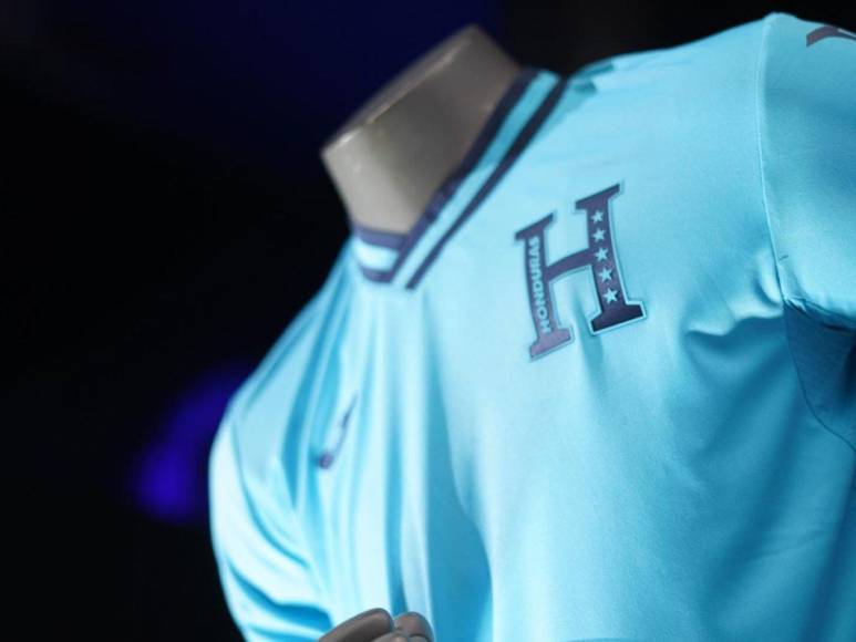 Este martes 23 de abril se revelaron las nuevas camisetas de la Selección Nacional de Honduras.