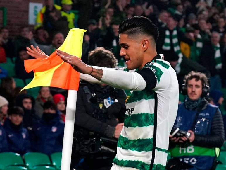 Luis Palma celebró su gol al ritmo del baile punta mientras la afición celebraba con euforia la anotación.