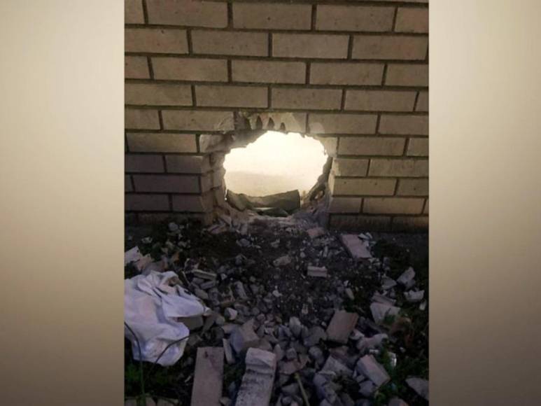 Dos hombres escaparon de una cárcel en Virginia, Estados Unidos, haciendo un agujero en la pared con un cepillo dental rudimentario. 