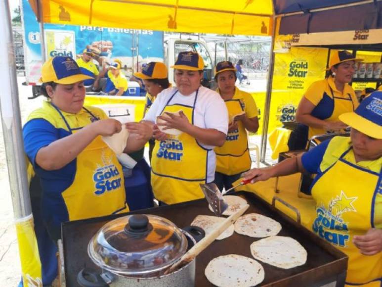 Son varias las empresas patrocinadoras que han dicho presente a este evento quienes ofrecerán gratuitamente miles de baleadas a los que asistan.