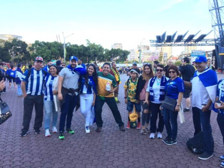 Australia y Honduras juegan en Sydney el segundo duelo de la repesca en busca del pase al Mundial de Rusia 2018, que los dos países no pudieron sellar de manera directa y al que llegan tras empatar 0-0 en el choque de ida el pasado día 10 en San Pedro Sula, norte hondureño.<br/>