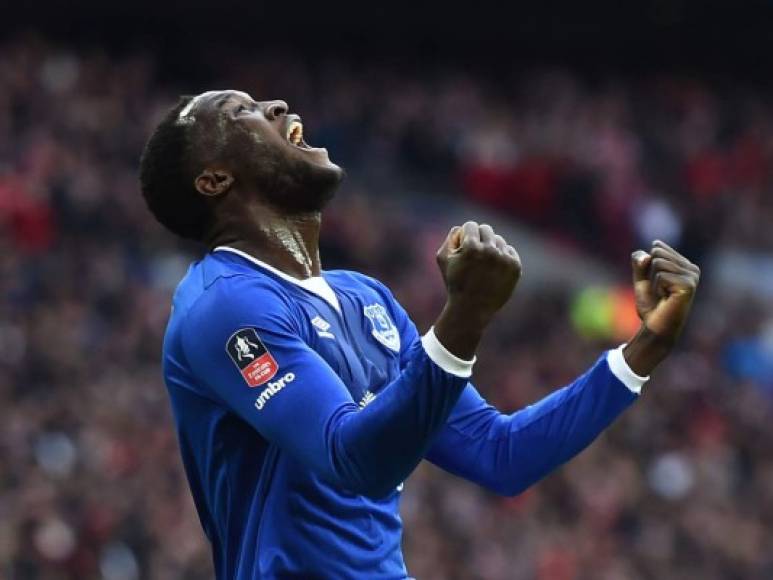 Lukaku: En el Manchester United querrían incorporar al delantero belga del Everton y, según informaciones del Daily Star, el agente de Romelu Lukaku ya estaría negociando con los diblos rojos.