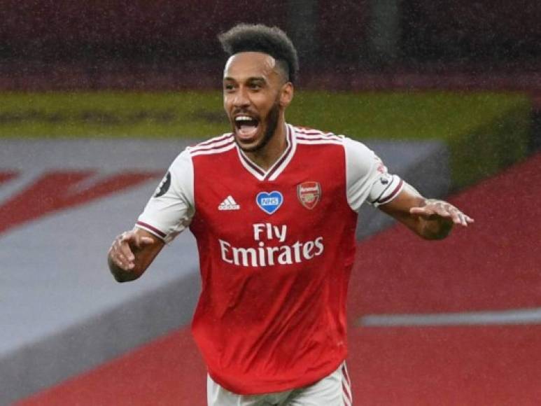 Pierre Emerick Aubameyang ha llegado a un acuerdo verbal con el Arsenal para firmar un contrato de tres años en los que llegará a cobrar más de 250.000 libras por semana, según el Daily Mail. El acuerdo se cerrará antes de que el conjunto londinense vuelva a los entrenamientos.