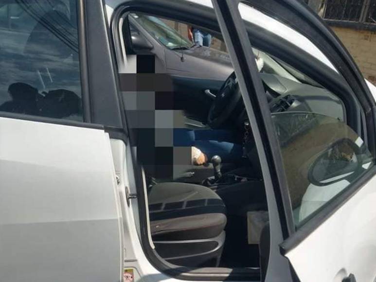 Un testigo dijo que la maestra hablaba por teléfono dentro del vehículo color blancos obre la calle Álvaro Obregón.