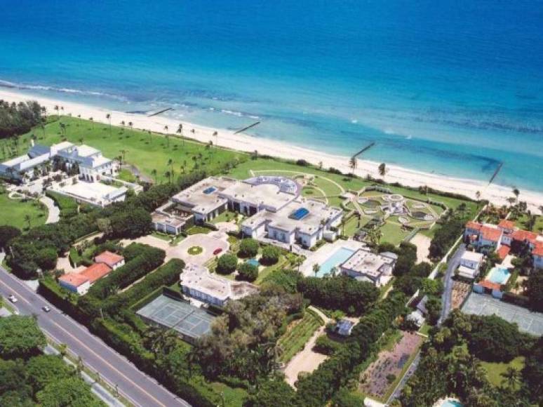 Donald Trump solía tener una segunda mansión en Palm Beach, pero la vendió al magnate ruso Dmitry Rybolovlev en el 2008.