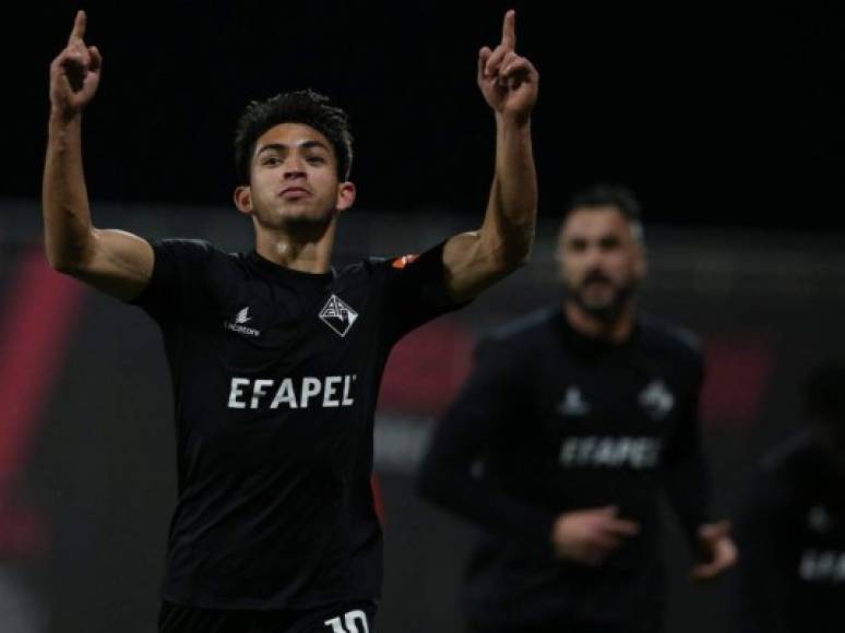 El centrocampista hondureño Jonathan Rubio confirmó que está en pláticas negociando con el equipo Tondela de la Primera División de Portugal. “Estamos en negociaciones, pero todavía no he firmado y hasta no firmar no hay nada oficial”, afirmó.