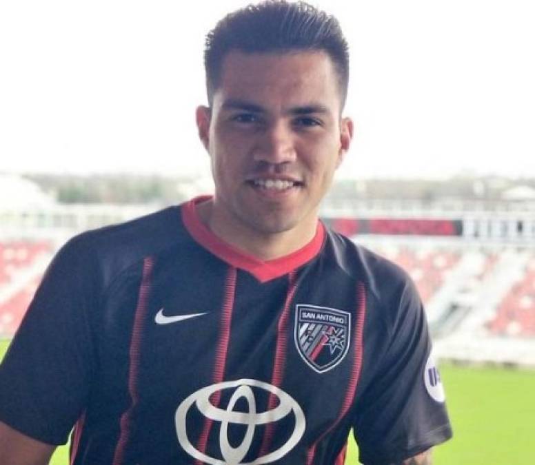 El fútbol le ha dado una revancha al hondureño José Escalante y recientemente terminó la temporada con la camiseta del San Antonio FC.