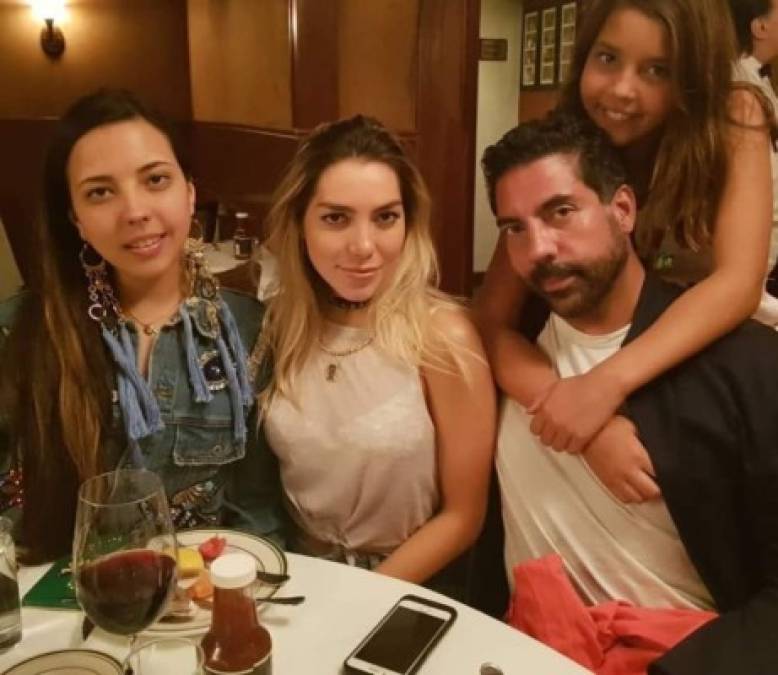 Natasha Moctezuma, es la primera hija entre Pablo Moctezuma y Beatriz Pasquel; la joven tenía pasión por viajar y hablar distintos idiomas.