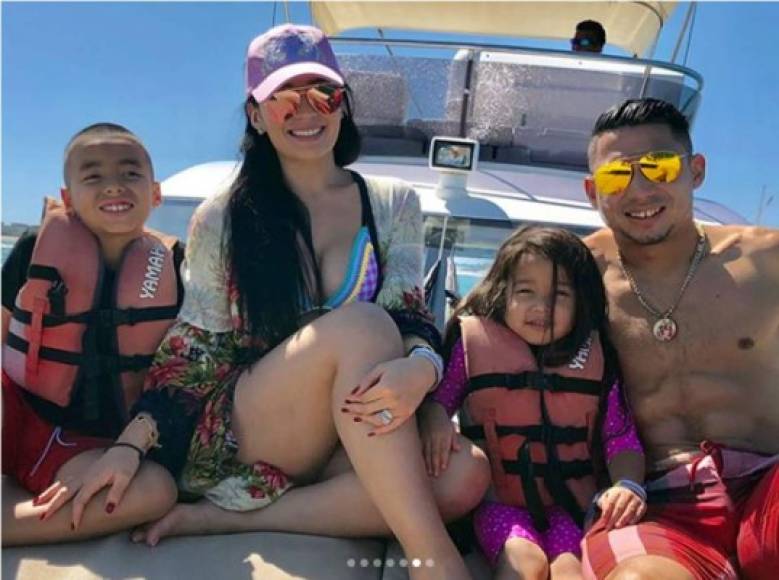 La familia Izaguirre-Varela de vacaciones en Dubai.