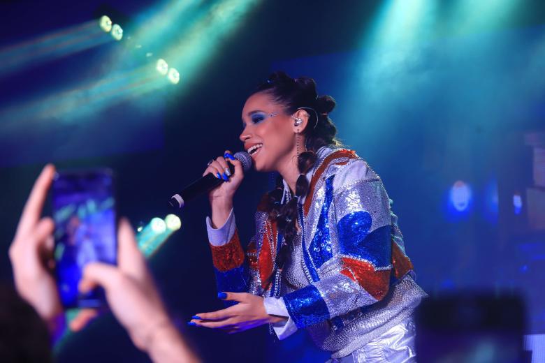 Si desea ver el concierto de Angie Flores lo puede hacer a través del Facebook verificado de Pepsi.