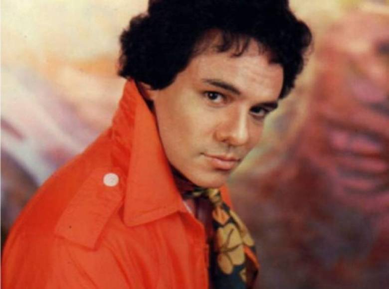 José Rómulo Sosa Ortiz, más conocido como José José o 'El príncipe de la canción' nació el 17 de febrero de 1948 en Azcapotzalco, Ciudad de México.