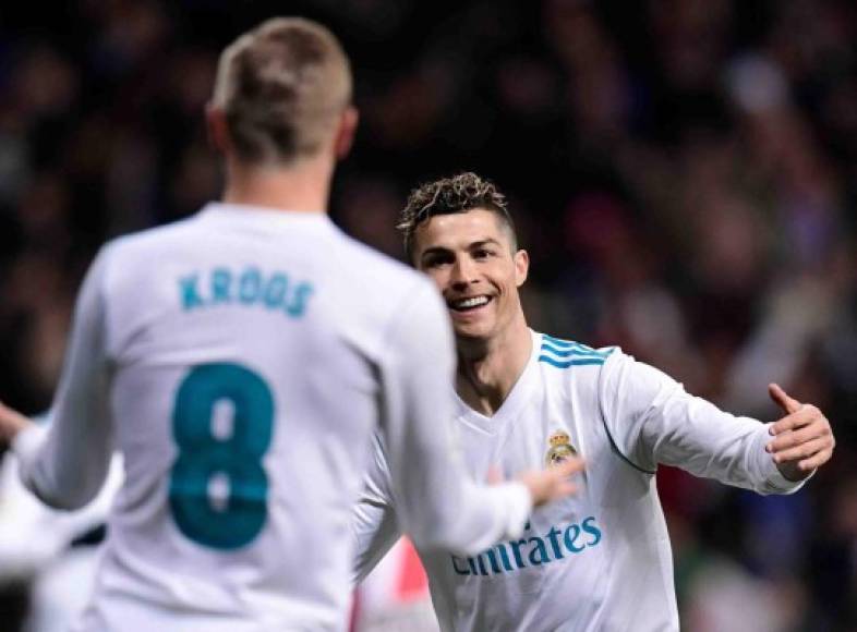 Cristiano Ronaldo se destapó con 4 goles en el estadio Santiago Bernabéu.