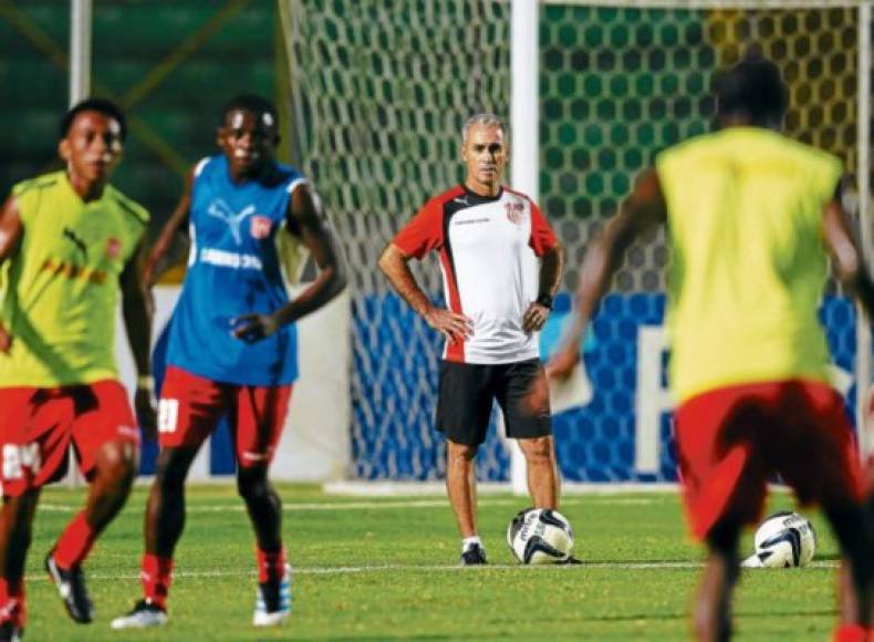 Duván Ramírez: Colombiano que ha decidido quedarse en Honduras, ha sido preparador físico de varios clubes y hasta de la Selección Nacional catracha.