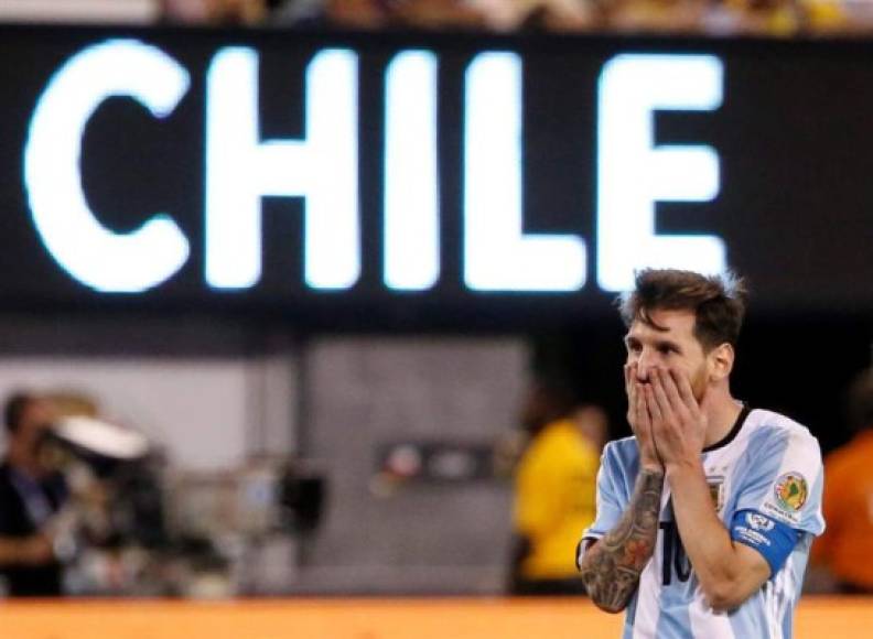 La cara de Leo Messi tras fallar el penal y ver cómo Chile se convertía nuevamente en el campeón de la Copa América por segunda vez consecutiva.
