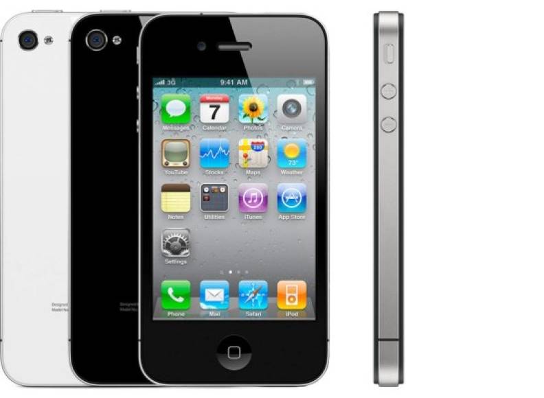 El iPhone de cuarta generación fue el iPhone 4, que venía con iOS 4.0, cámara de 5 megapixeles y, por primera vez, una cámara secundaria de 0.3 megapixeles. Llegó al mercado en junio de 2010.
