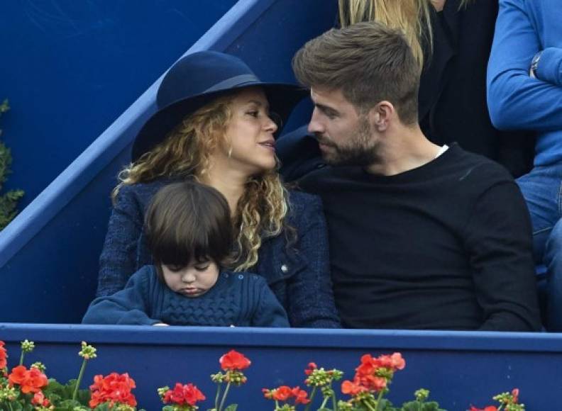 Al circular rumores de que tenía un affair con Bar Rafaeli, Gerard siempre se ha mostrado muy cerca de Shakira y sus hijos.