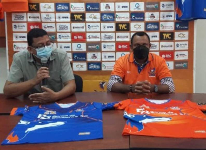 Raúl Cáceres: El entrenador hondureño fue presentado como el nuevo director técnico de la UPN de cara a la próxima campaña. Llega procedente del Juticalpa FC y reemplazará a Salomón Nazar que decidió no continuar en el equipo.