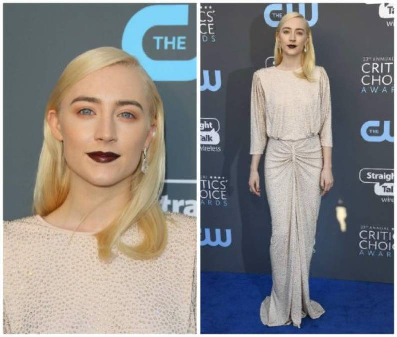 La actriz ganadora del Globo de Oro 2018 Saoirse Ronan uso un vestido en tonos pálidos y opto por un maquillaje que no le favorecía, haciéndola ver aún más pálida de lo que ya es.<br/>