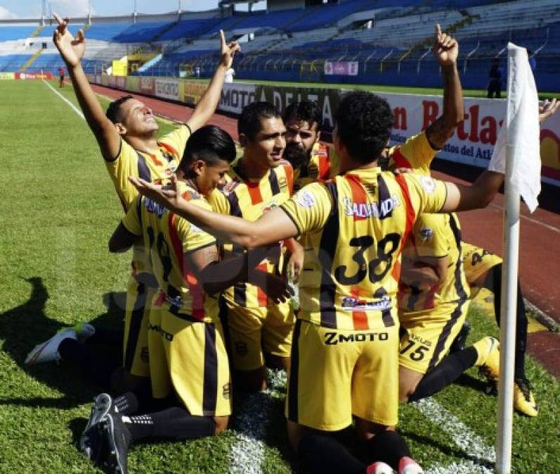 Así fue el festejo de los jugadores del Real España.