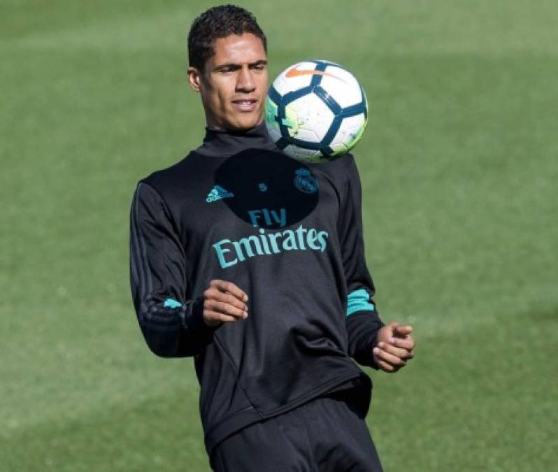 En la zona central, el fracés Raphael Varane será uno de los hombres que defenderá.