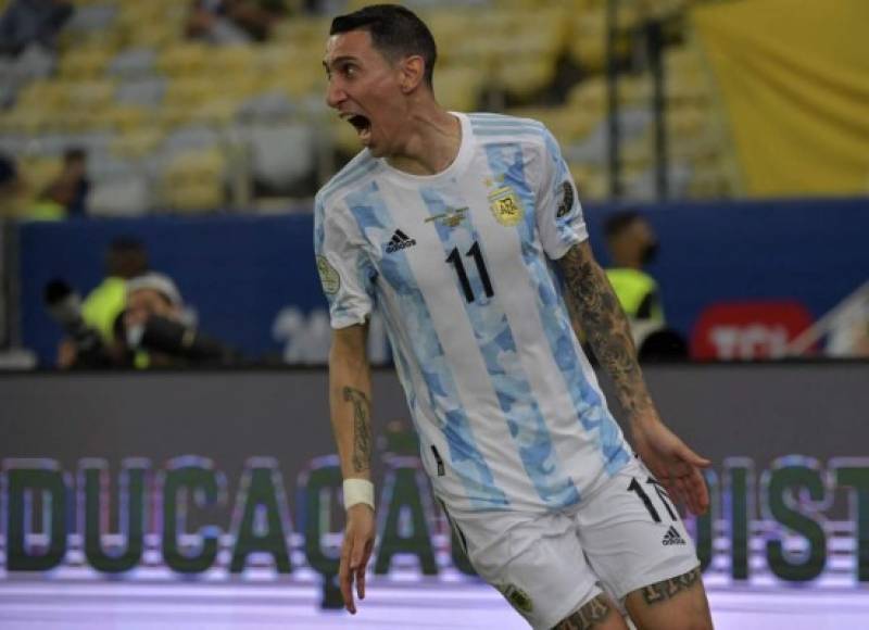 La euforia de Di María tras su golazo que le dio a la albiceleste la Copa América.