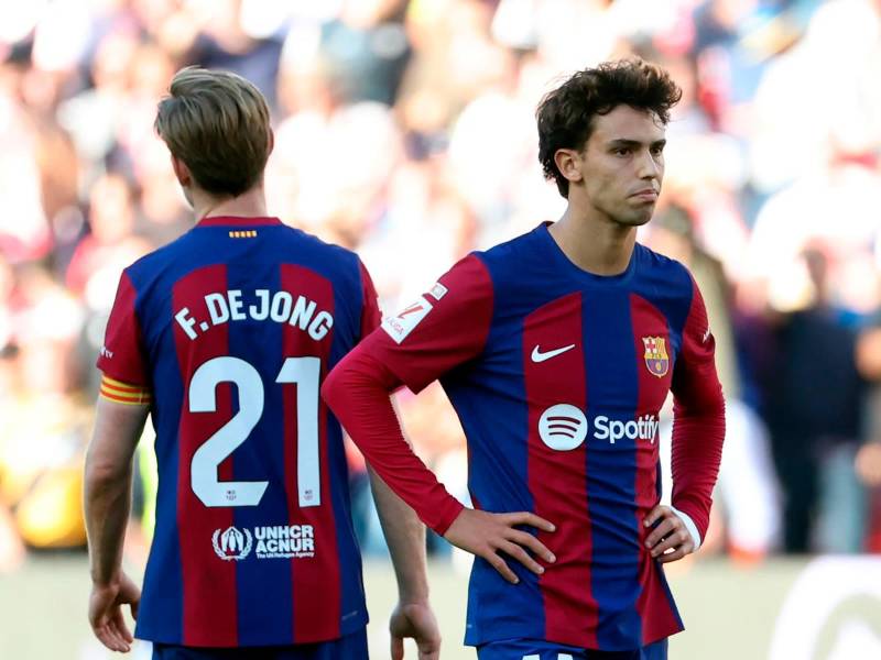 El rostro de serio de Joao Félix en el empate que cedió el Barcelona 1-1 contra el Rayo Vallecano por la Liga Española.