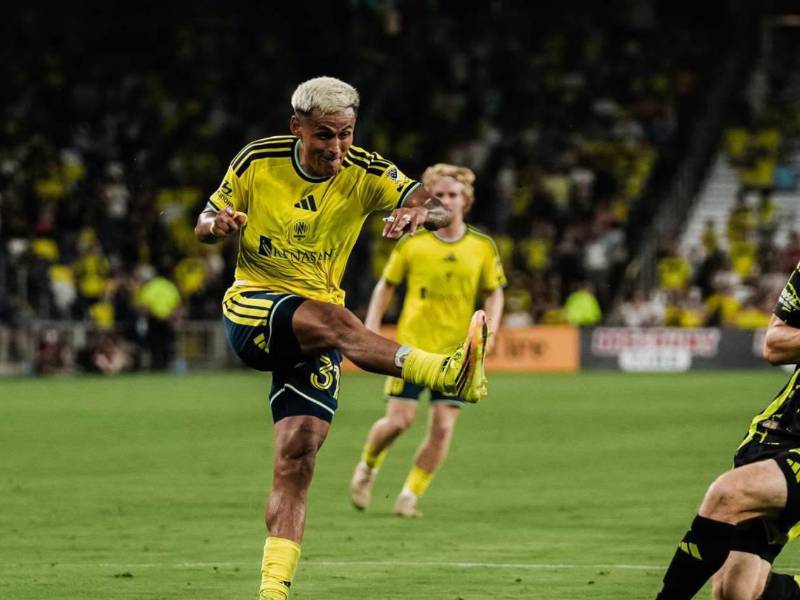Andy Najar le da la victoria en el último minuto al Nashville en la MLS