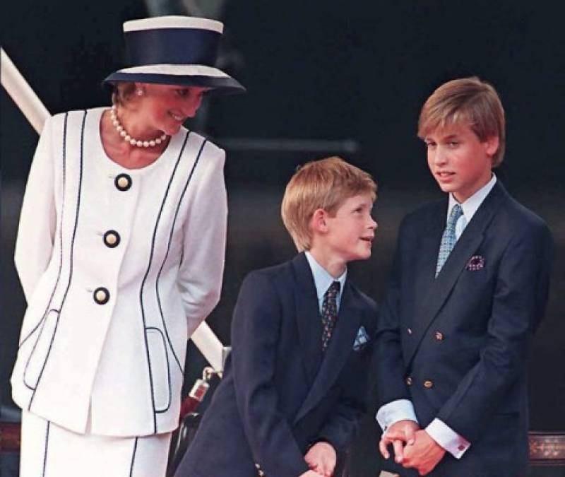 Apodada 'la tímida Di' antes de su boda con el príncipe Carlos.