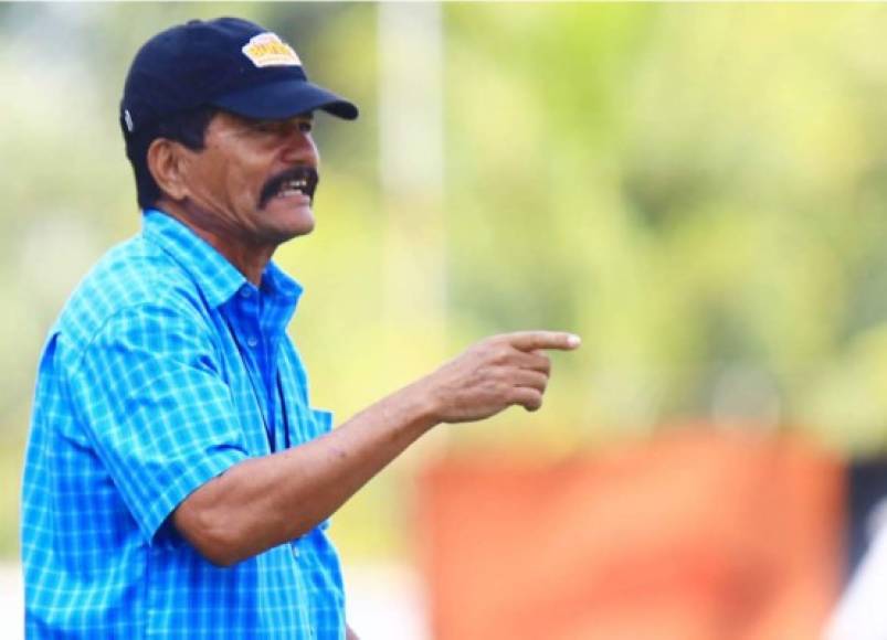 El entrenador hondureño Hernán García ha vencido al cáncer y hoy ha informado que en los próximas horas estará por asumir las riendas de un club de la segunda de Honduras.