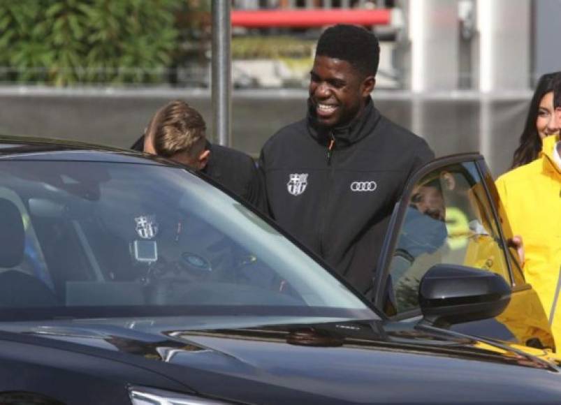 El zaguero francés Umtiti optó por un Audi Q 7 en color gris.