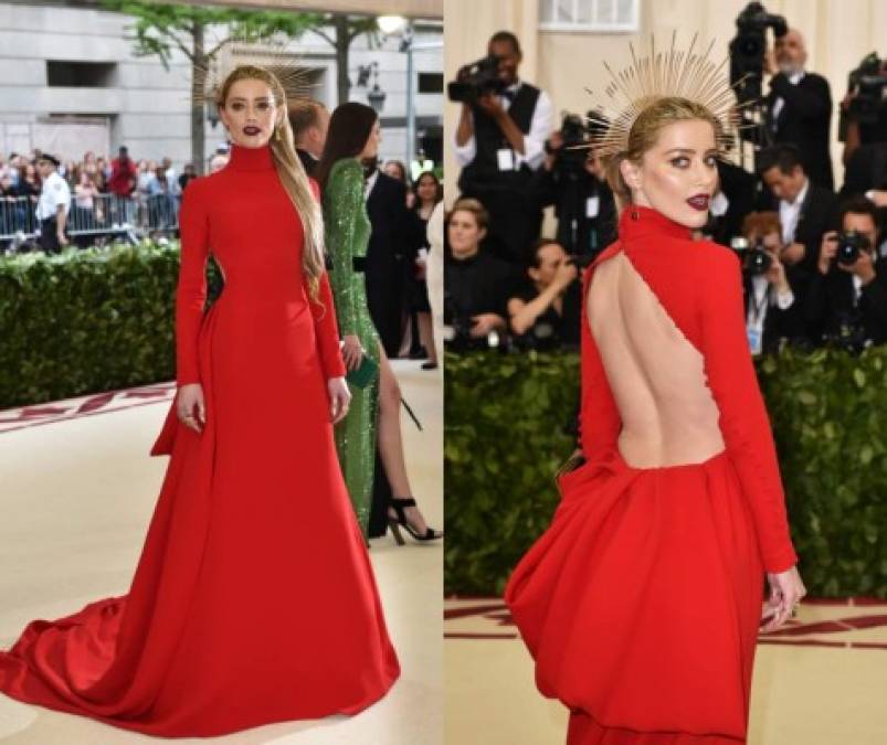 Amber Heard en un Carolina Herrera rojo. Quitando la corona, es un outfit que puedes usar para ser la envidia de la fiesta.<br/>