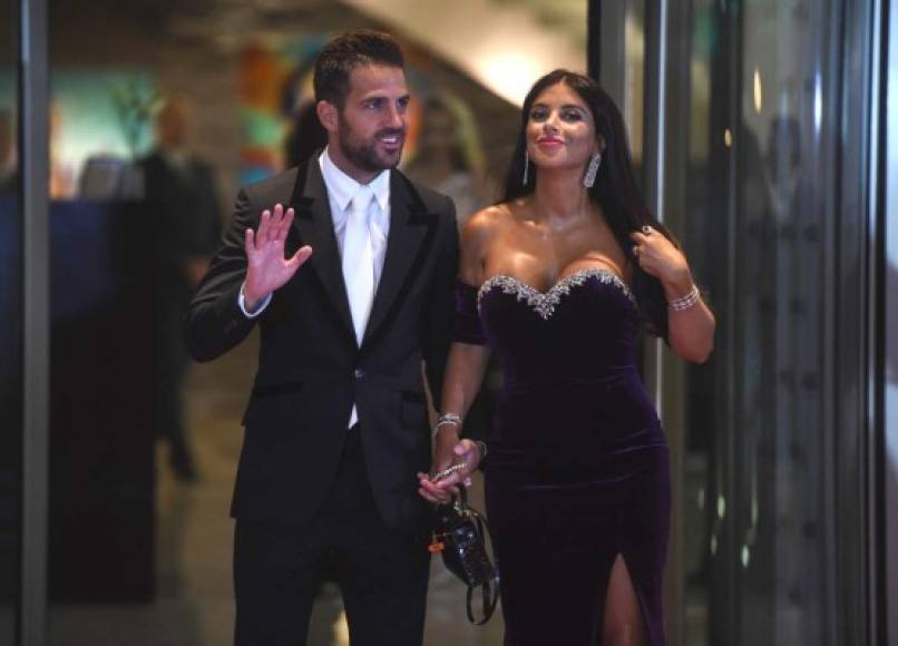 Daniella Semaan, la chica de Fabregas, fue de las más bellas en la boda. FOTO AFP.