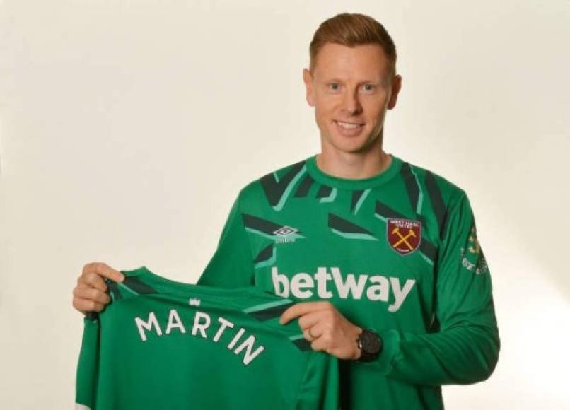 El WestHam ha fichado al guardameta inglés David Martin como agente libre. Firma hasta junio de 2021.