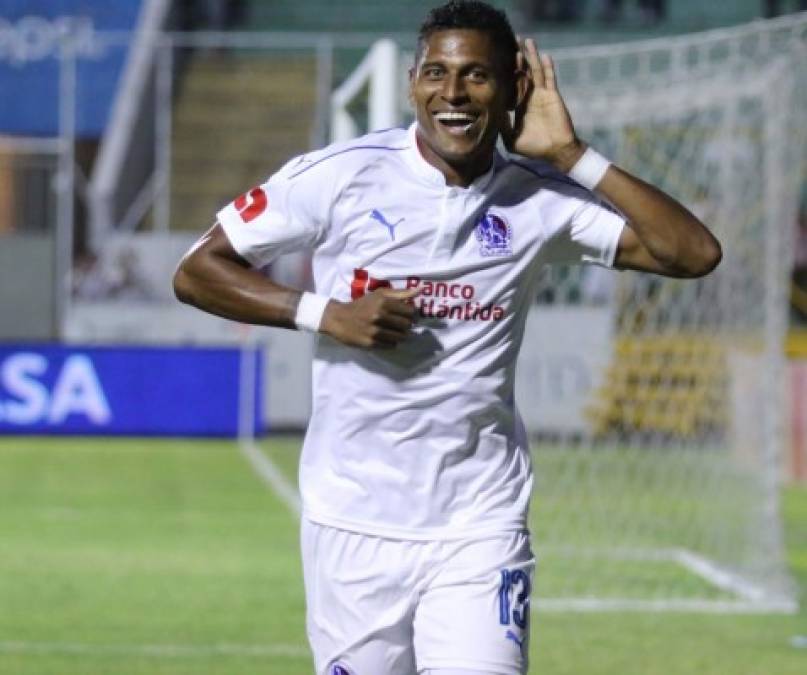 Carlo Costly: El delantero también llegó a la pretemporada del Olimpia y todo indica que seguriá con el club albo.