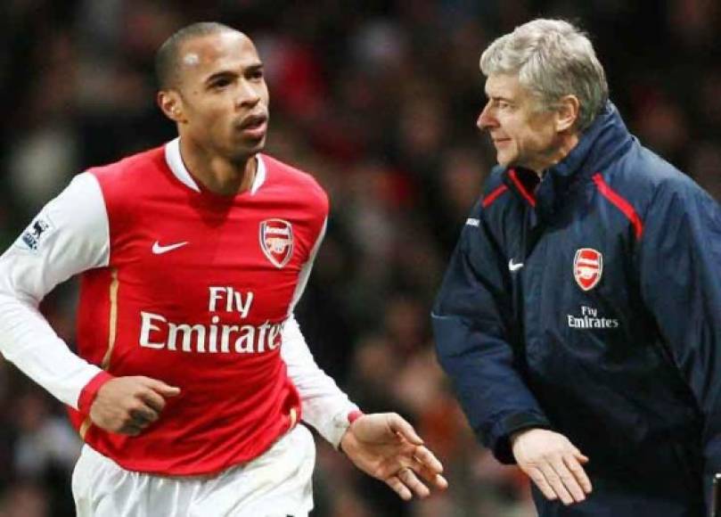 El exfutbolista francés, Thierry Henry, no dudo en levantar la mano para dirigir al Arsenal y ser el relevo del técnico Arsene Wenger tras la mala racha que vive con los Gunners. 'Escucha, soy un competidor, no te retractas de un desafío', sentenció el exjugador en una entrevista con Sky Sports.