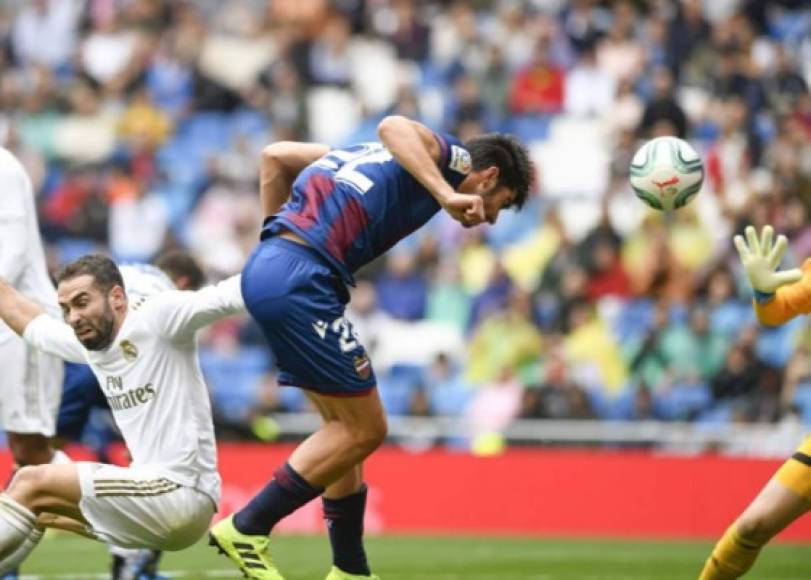 El Levante se acercó con el segundo gol marcado por Gonzalo Melero con este cabezazo.