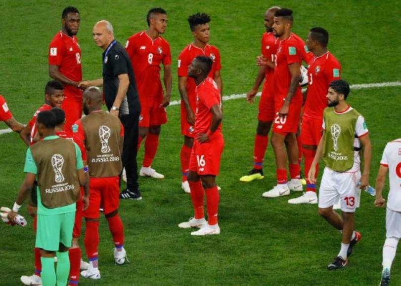 Tras el pitazo final del juego, Panamá se despidió del Mundial y los seleccionados reflejaron tristeza por despedirse.