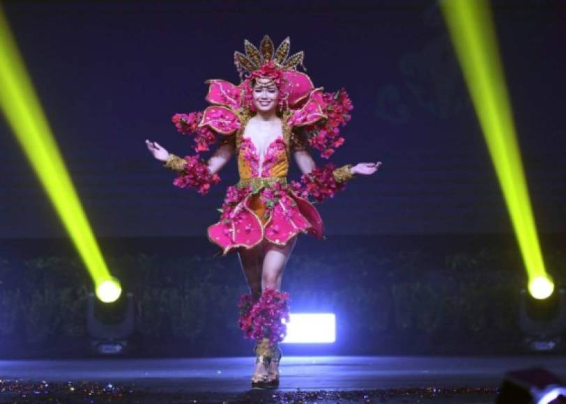 Athena Su McNinch, Miss Guam 2018 walks on stage during the 2018 Miss Universe national costume presentation in Chonburi province on December 10, 2018. (Photo by Lillian SUWANRUMPHA / AFP)