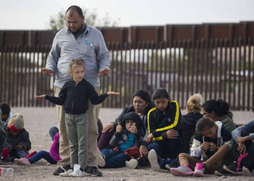 Al menos seis menores han fallecido bajo custodia de la Patrulla Fronteriza, aumentando el debate entre demócratas y republicanos sobre la crisis en la frontera.