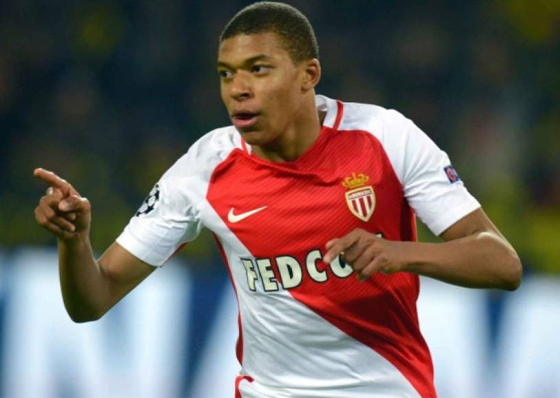 Mbappé: El Mónaco ha hecho un comunicado denunciando que 'grandes equipos europeos' mantienen contacto con su jugador estrella y amenaza de manera pública con llevar a esos clubes ante la FIFA.