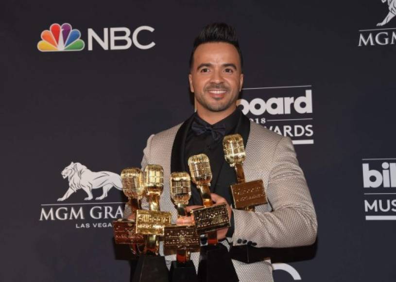 Luis Fonsi, Daddy Yankee y Justin Bieber se adjudicaron tres triunfos en los Billboard Music Awards llevándose el premio a la Top Latin Song, Top Streaming Song (Video) y Top Selling Song.
