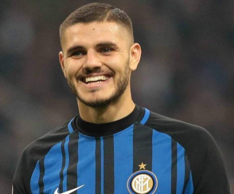 Mauro Icardi: El delantero argentino no se mueve del Inter, al menos eso le ha dicho a los directivos, a no ser que el equipo que venga a buscarle sea la Juventus. El campeón de la Serie A de la pasada temporada es el único destino que le haría abandonar el Inter.