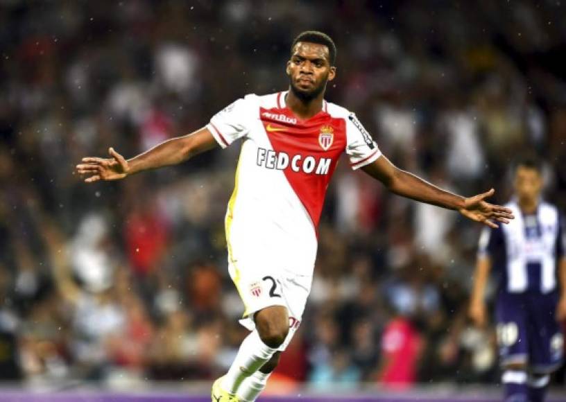 Según Daily Star, el Mónaco aceptaría la salida de Thomas Lemar al Arsenal en caso de que el conjunto 'gunner' pagara 61 millones de euros por el centrocampista.