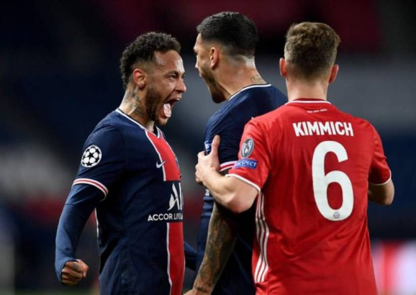 Neymar buscó a Joshua Kimmich para gritarle en la cara. Su compañero Leandro Paredes se atravesó en su camino y festejó con él, aunque el contención del Bayern se dio cuenta y lo esquivó con mal semblante.