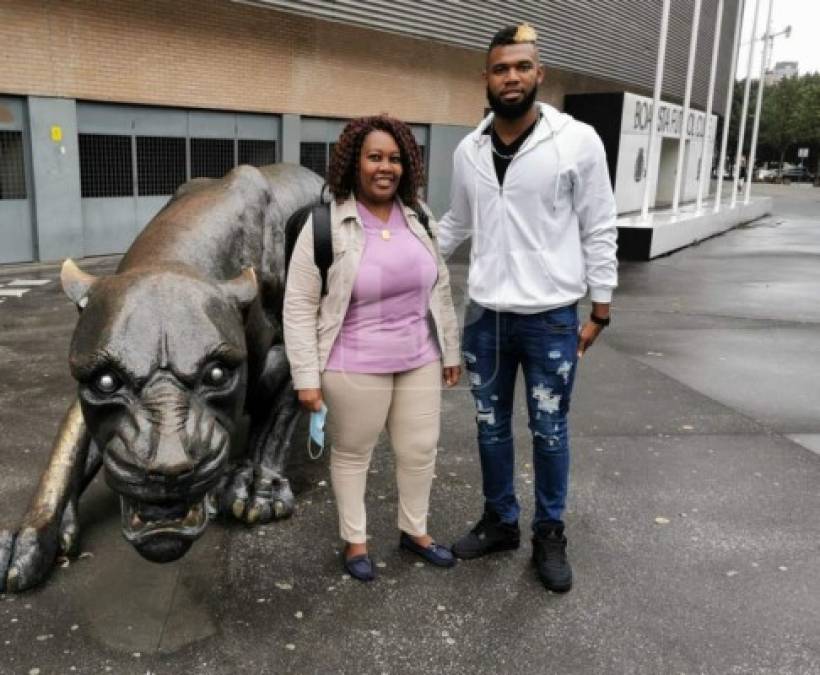 Jorge Benguché estuvo acompañado por la mujer más importante en su vida, su amada madre. Ella se trasladó a Portugal para acompañar a su hijo.