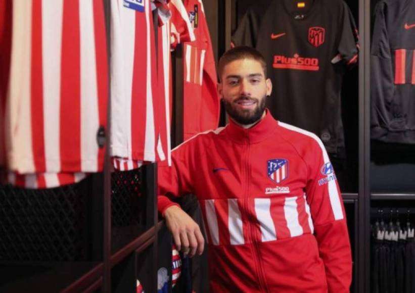 El Atlético de Madrid ha alcanzado un acuerdo con el Dalian Professional FC para el traspaso de Yannick Carrasco, que firma por cuatro temporadas. El jugador belga sigue formando parte de la familia rojiblanca después de la cesión que tuvo lugar durante la segunda mitad de la temporada pasada.