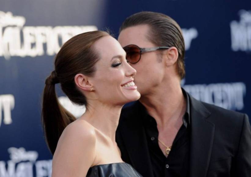 La belleza y sensualidad de Angelina Jolie eclipsaron a Brad Pitt. La película 'Sr. y Sra. Smith' se convirtió en el inicio de una gran historia de amor que lleva más de una década.