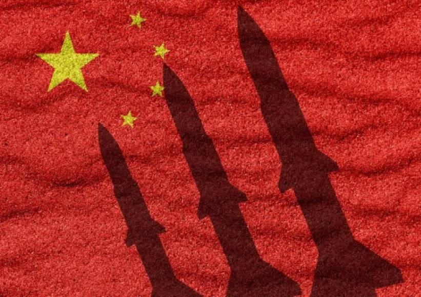 4. China<br/><br/>Se cree que China tiene 'varios cientos de ojivas nucleares', mucho menos que las 1.600-3.000 que han sugerido algunos. Se cree que ninguna de las ojivas está completamente desplegada, pero se mantiene almacenada bajo control central.